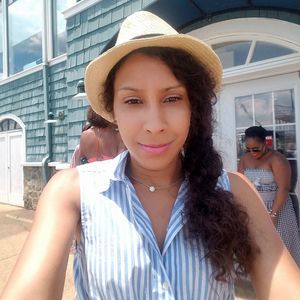 Meet your Posher, Aline